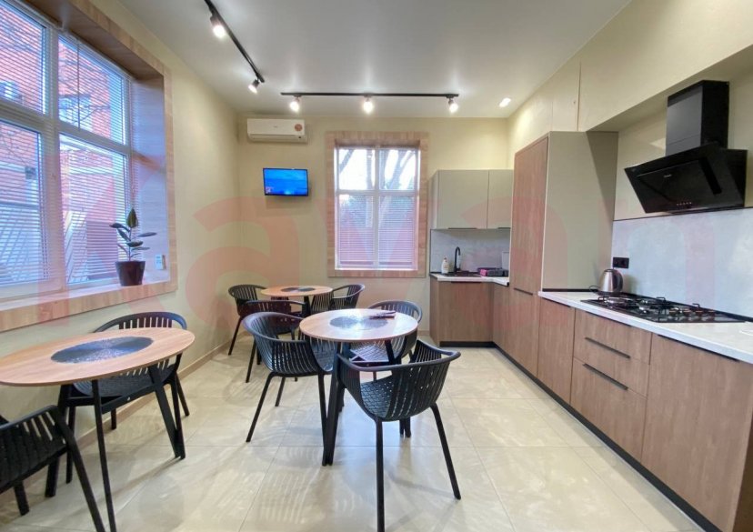Продажа 7-комн. квартиры, 185 кв.м фото 0