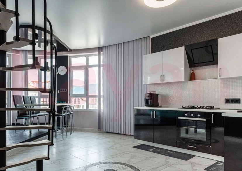 Продажа 2-комн. квартиры, 105 кв.м фото 0